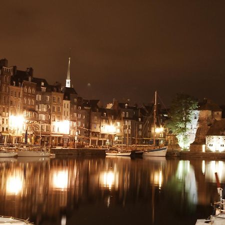 Ferienwohnung Escapade Au Coeur De Honfleur Avec Parking Prive Et Vue Panoramique Exterior foto