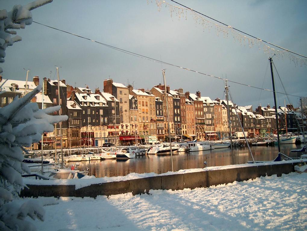 Ferienwohnung Escapade Au Coeur De Honfleur Avec Parking Prive Et Vue Panoramique Zimmer foto